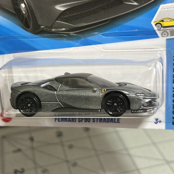 2025 Hot Wheels Ferrari SF90 Stradale - Gray - Picture 2 of 6